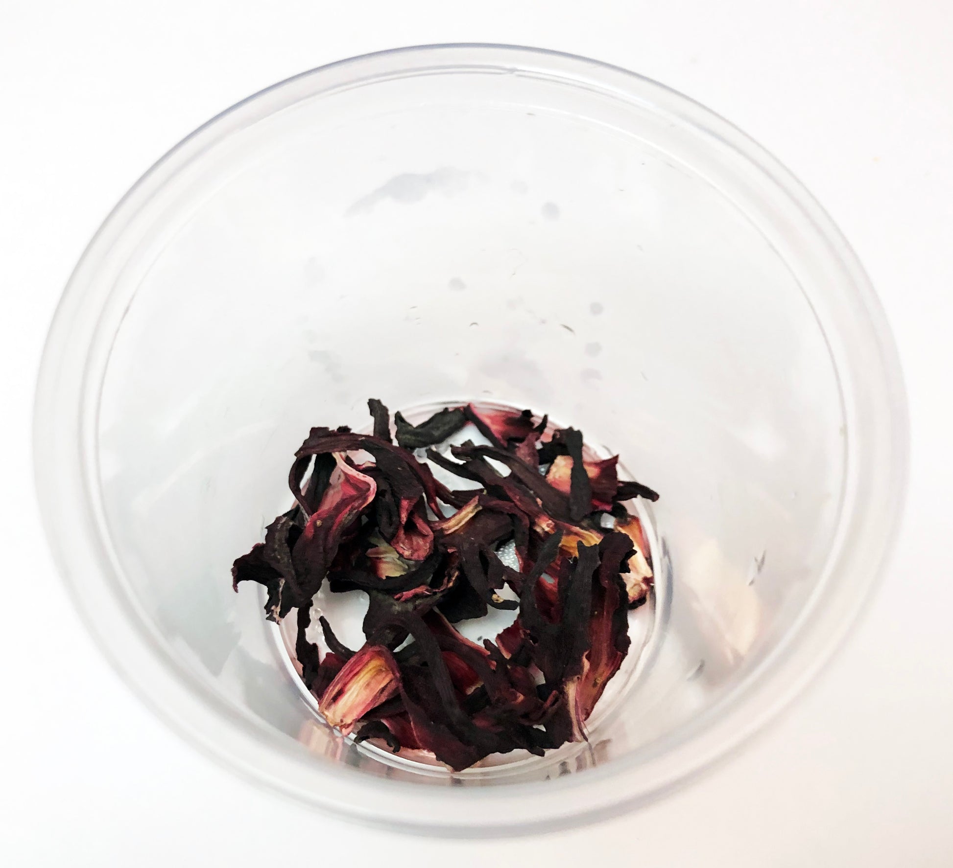 Making natural paints with Dried hibiscus flowers