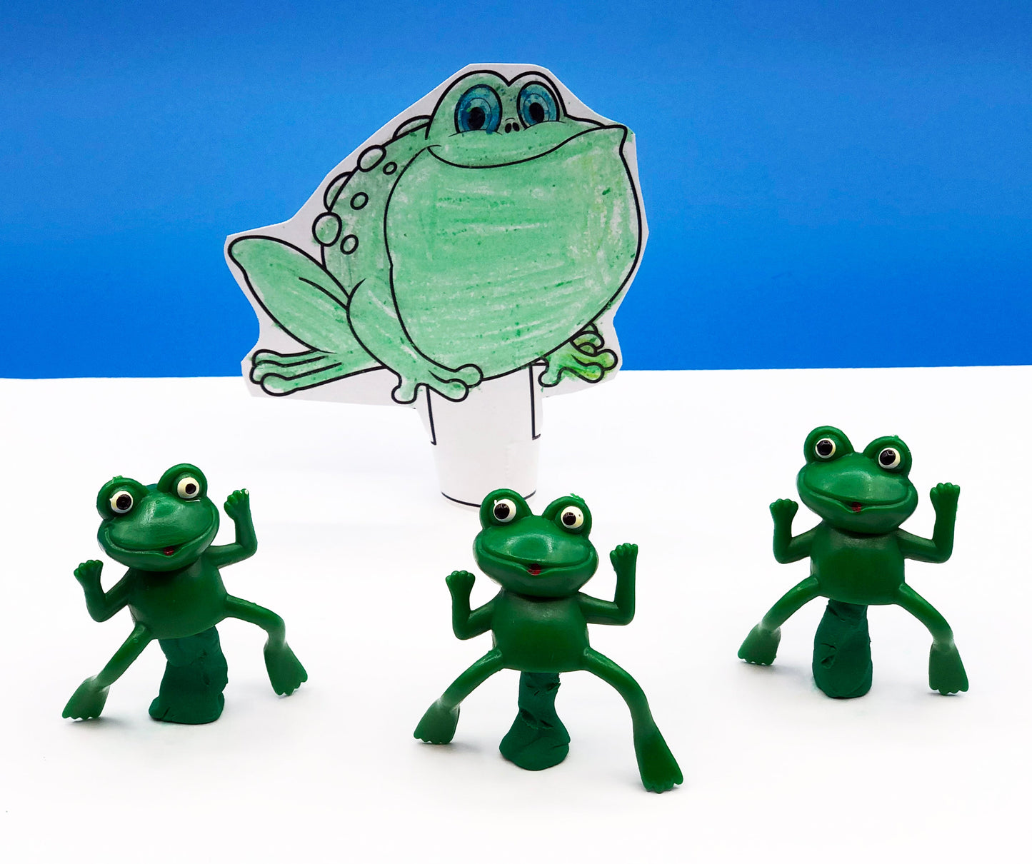 Frog finger puppets and toad finger puppet